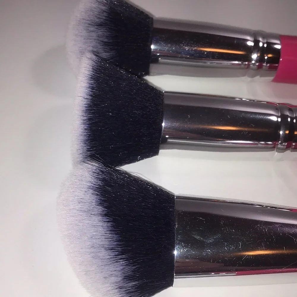 La beaute soi six Pink Makeup Brushes NEW